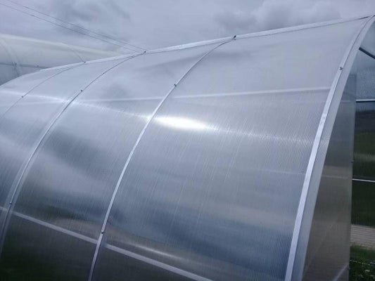Why Choose A Polycarbonate Greenhouse? - Keane Gardens