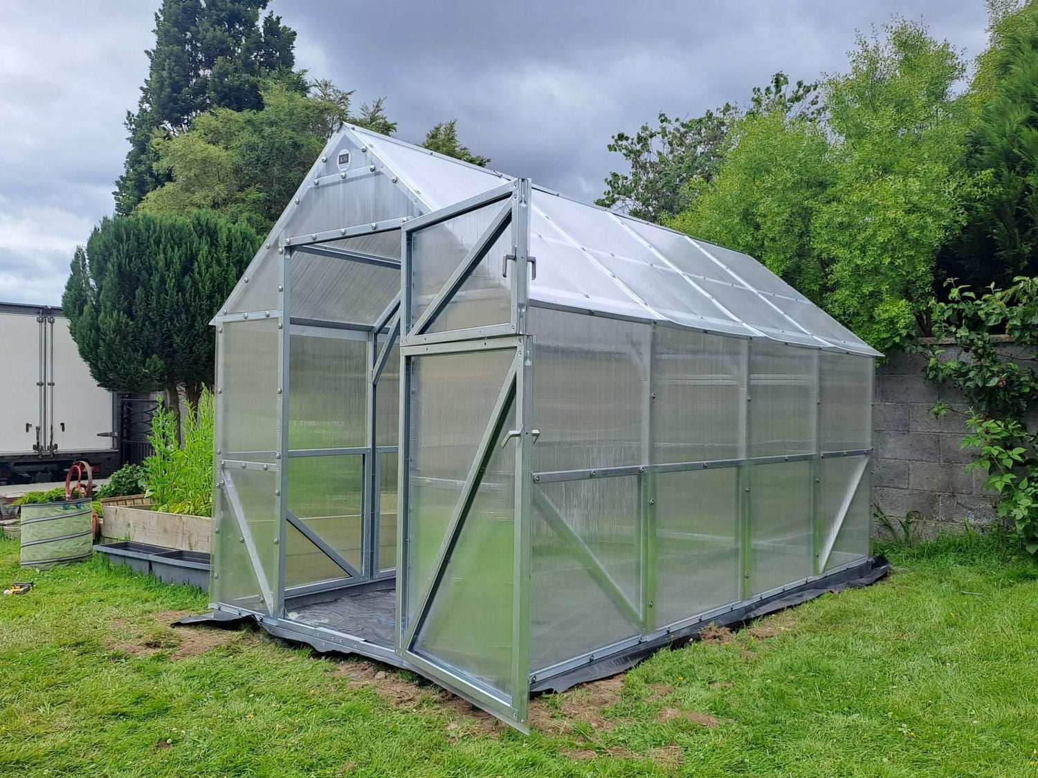 Victoria Mini 2m x 6m - Keane Gardens