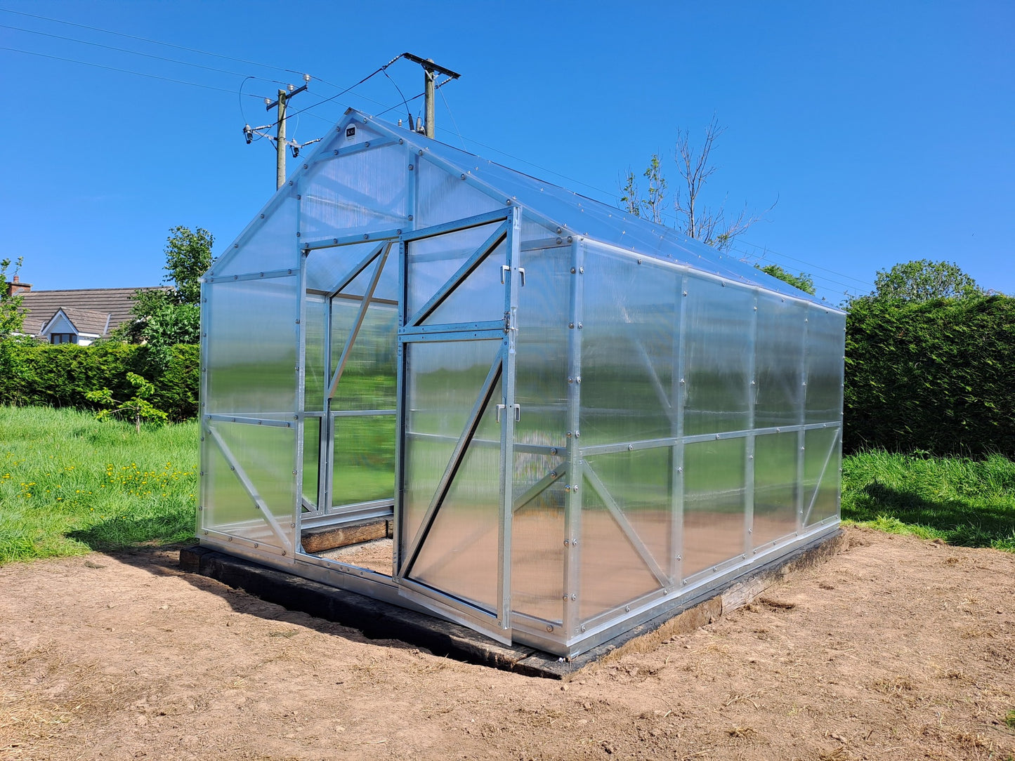 THE VICTORIA - POLYCARBONATE GREENHOUSE 3X4M (9.8FT X 13FT) 12M²