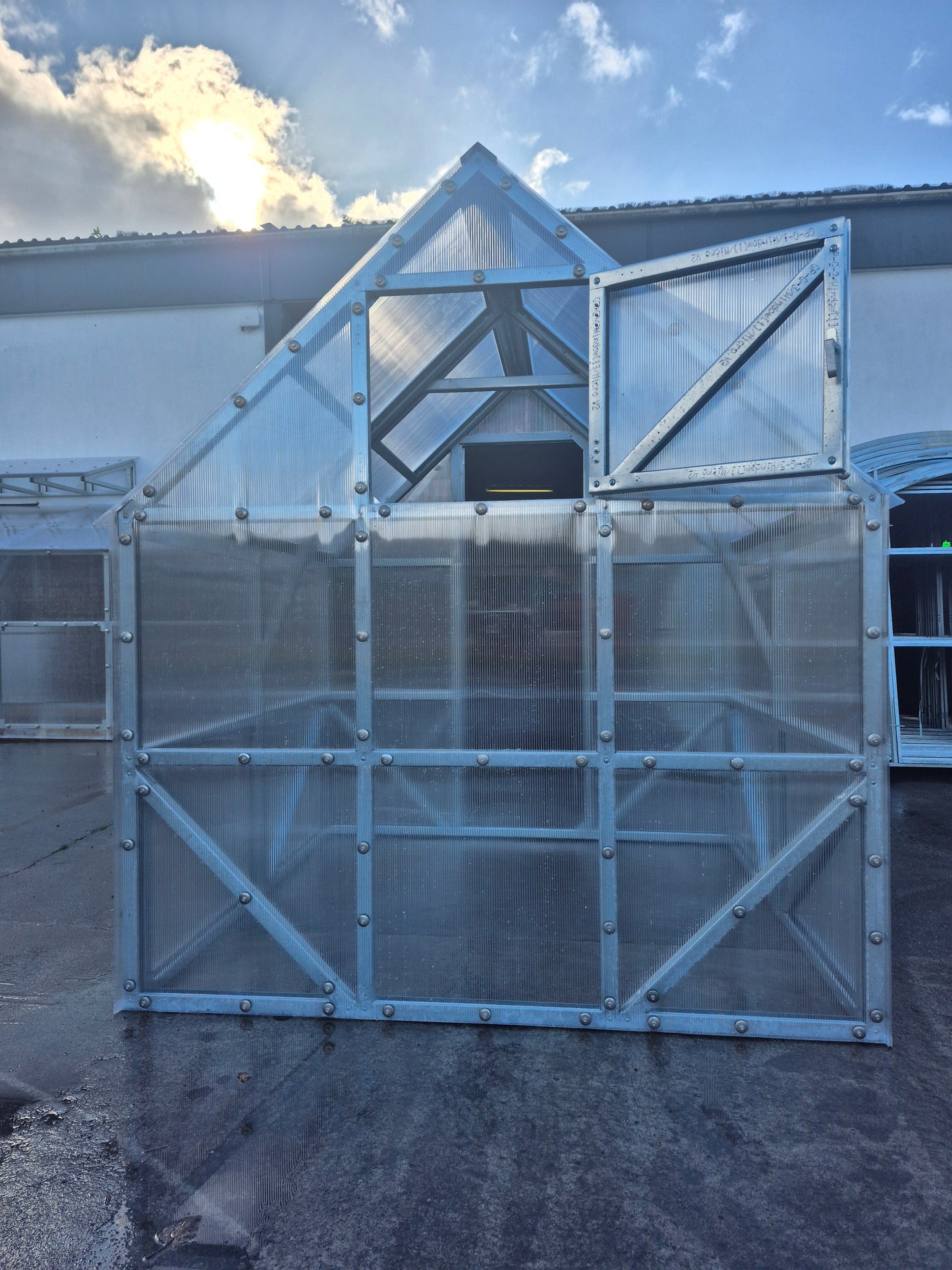 Haven Mini 1.85m x 1.85m (6ft x 6ft)