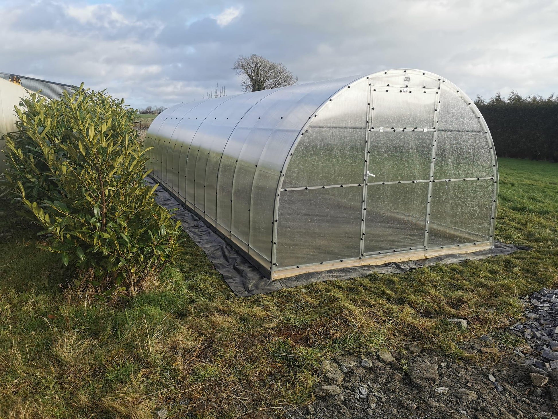 THE CLASSIC - POLYCARBONATE GREENHOUSE 3M X 10M (9.8FT X 33FT) 30M² - Keane Gardens