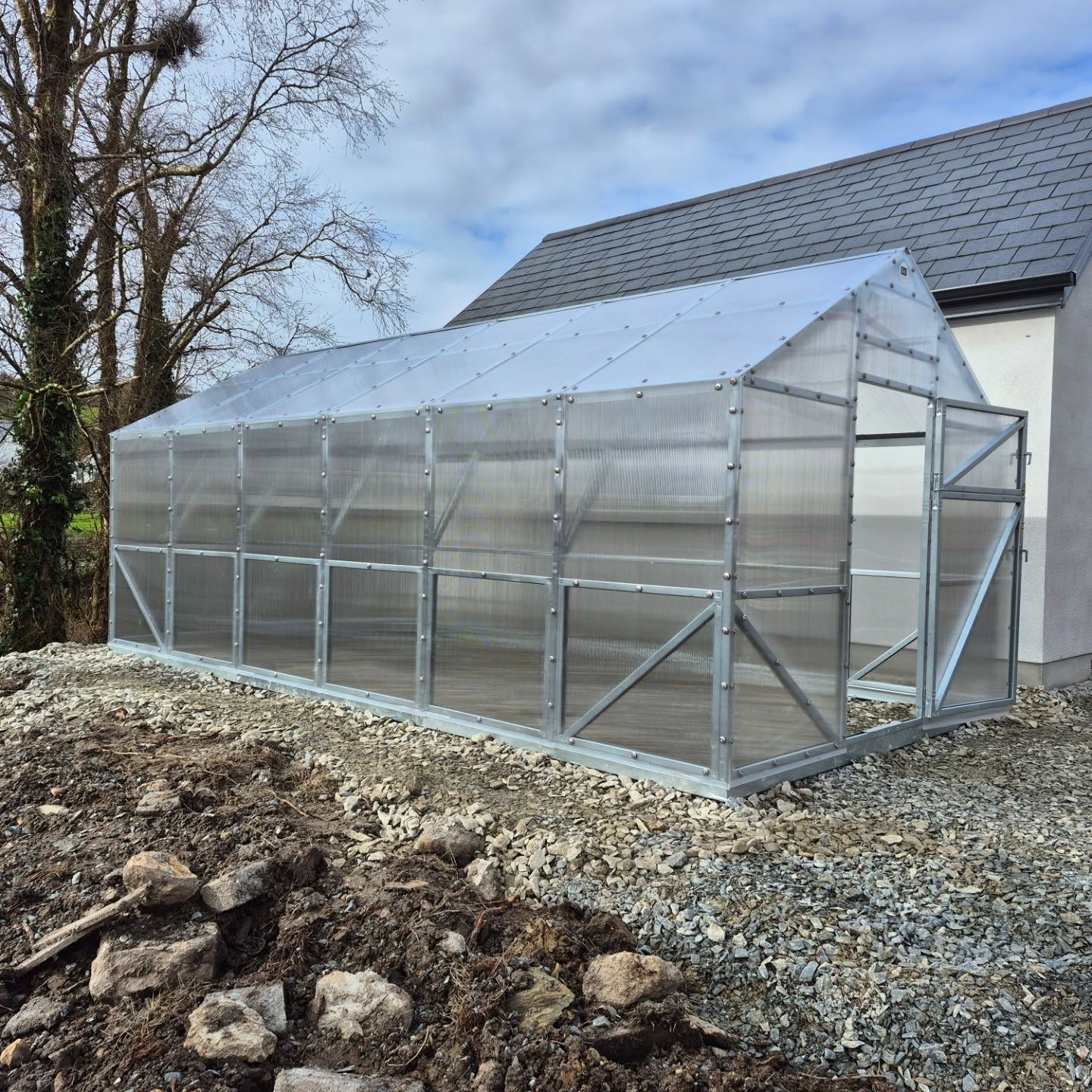 THE VICTORIA - POLYCARBONATE GREENHOUSE 3X6M (9.8FT X 19.6FT) 18 M²