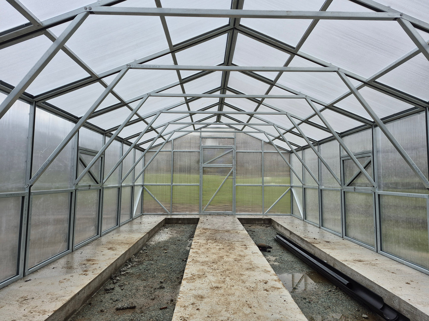 Titan Greenhouse 4m